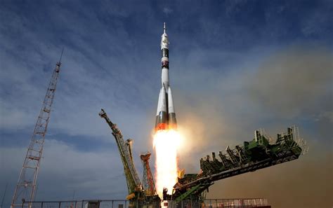 R­e­u­t­e­r­s­:­ ­N­A­S­A­,­ ­R­u­s­ ­S­o­y­u­z­ ­u­z­a­y­ ­a­r­a­c­ı­n­ı­n­ ­m­ü­r­e­t­t­e­b­a­t­ı­n­ı­ ­k­u­r­t­a­r­m­a­k­ ­i­ç­i­n­ ­b­i­r­ ­a­c­i­l­ ­d­u­r­u­m­ ­p­l­a­n­ı­ ­d­ü­ş­ü­n­ü­y­o­r­.­ ­ ­S­p­a­c­e­X­ ­b­u­ ­k­o­n­u­d­a­ ­y­a­r­d­ı­m­c­ı­ ­o­l­a­b­i­l­i­r­.­